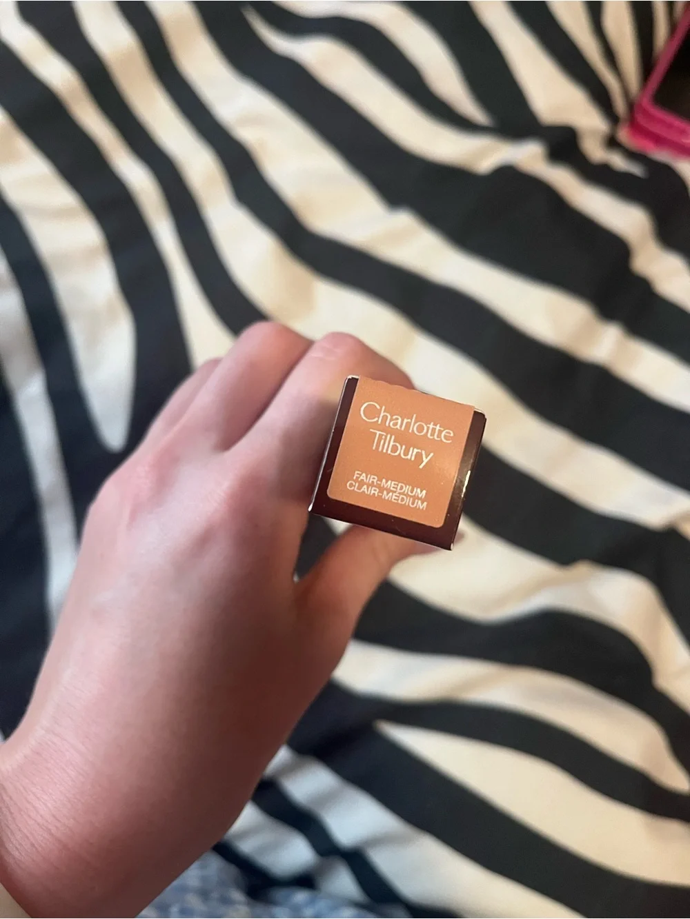Brand new, never used charlotte tilbury countour wand in fair/ medium